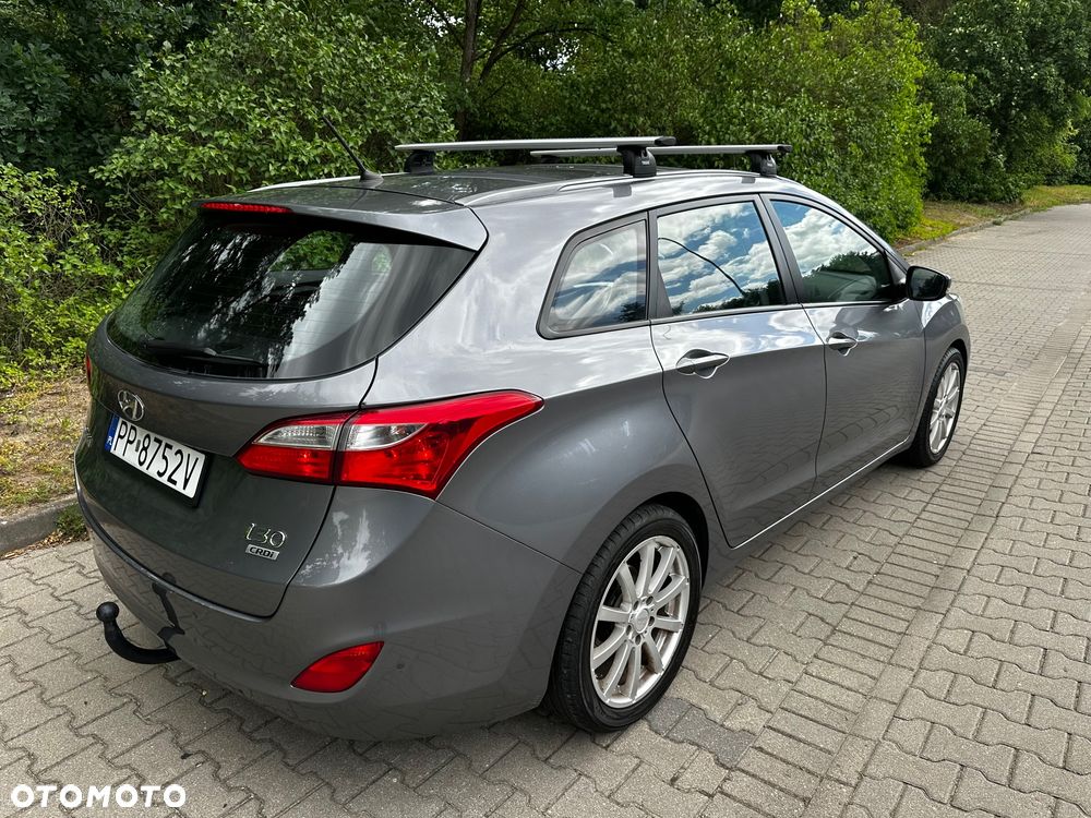 Hyundai i30 i30cw 1.4 CRDi Advantage - 23