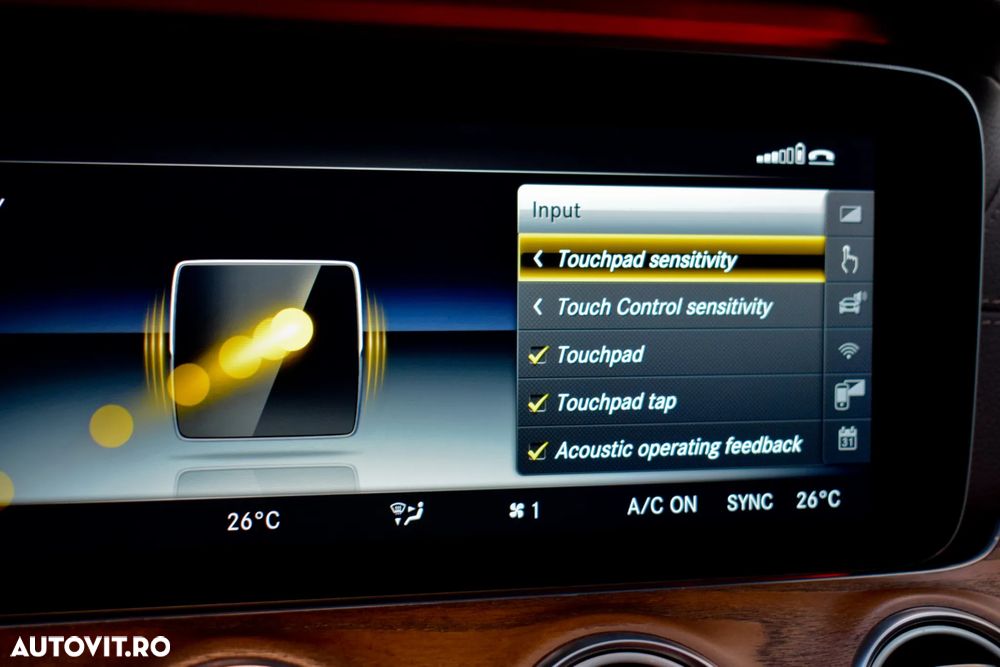 Mercedes-Benz E 220 d 4MATIC Aut. - 34