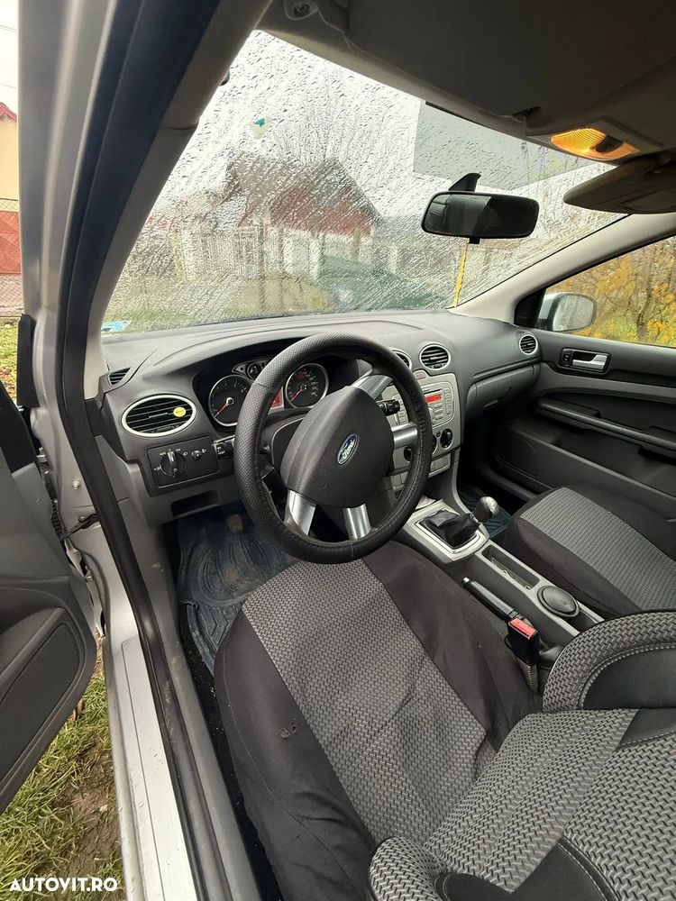 Ford Focus 1.4 16V Trend - 7