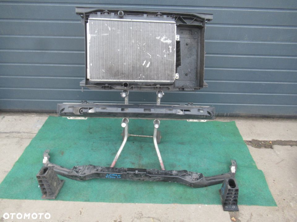 PAS GÓRNY PAS PRZEDNI CHŁODNICE BELKA CITROEN C4 GRAND PICASSO 1 I 2006- 1.6 VTI - 7