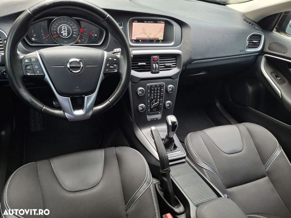 Volvo V40 D2 Pro - 11