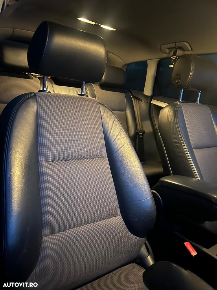 Audi A3 ack 1.6 Ambition - 10