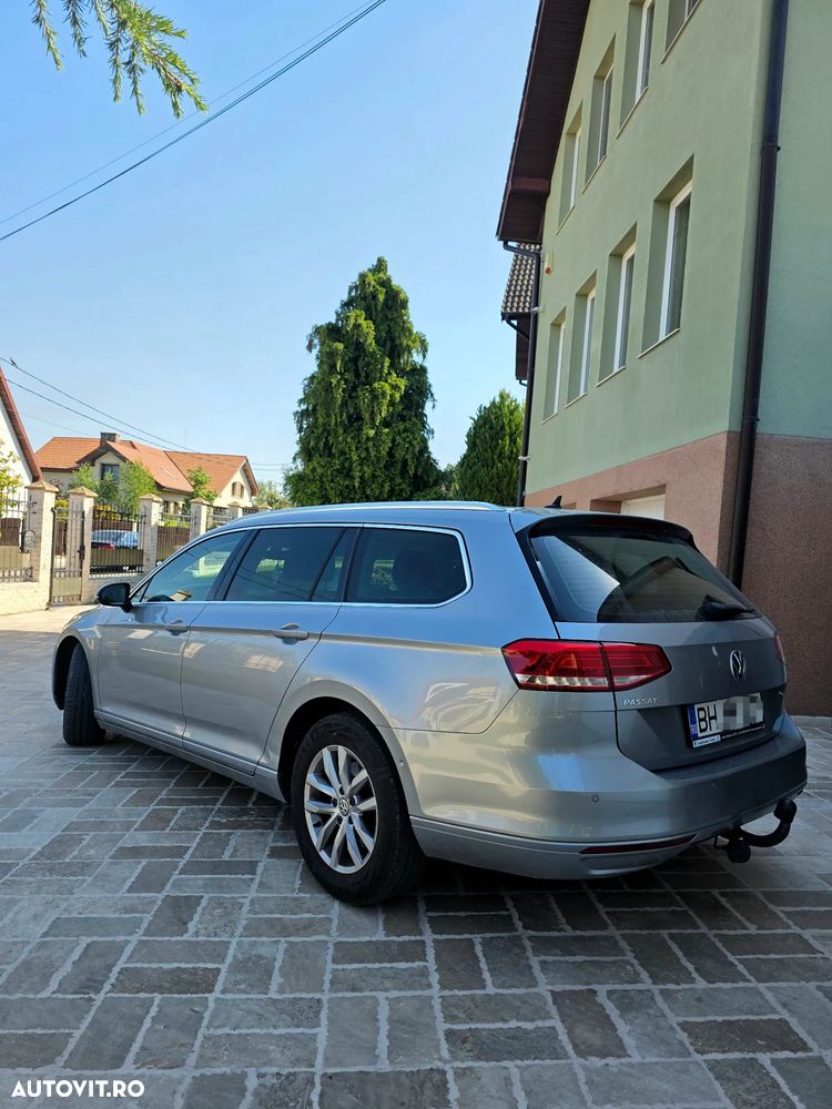Volkswagen Passat - 5