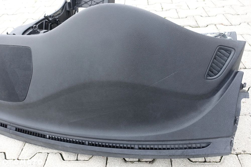 KONSOLA DESKA MERCEDES W205 17r. ORYGINAŁ DEMONTAŻ - 3