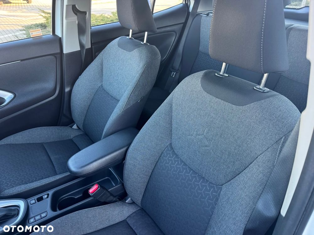 Toyota Yaris Cross - 12