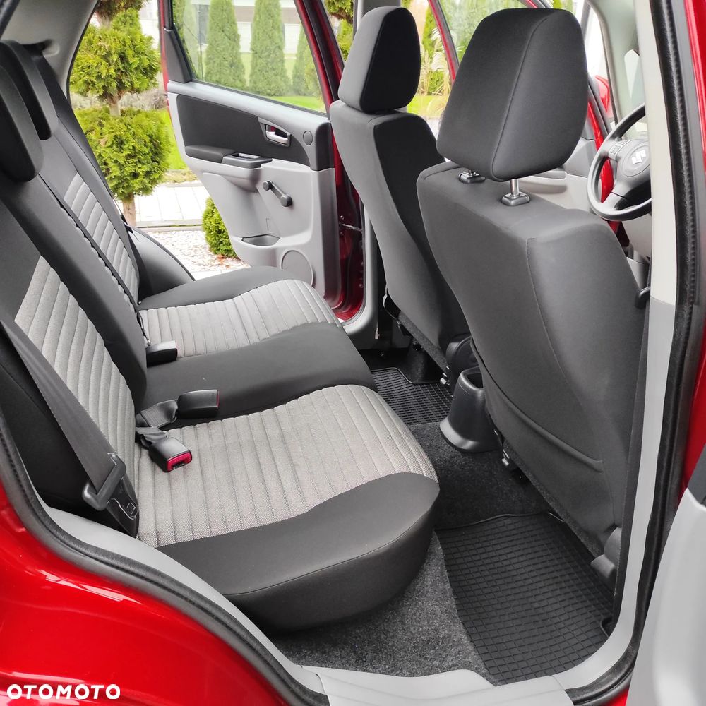 Suzuki SX4 1.6 Comfort - 22