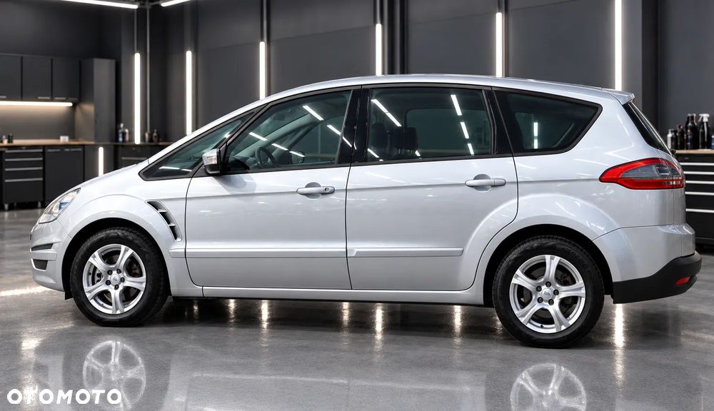 Ford S-Max - 19