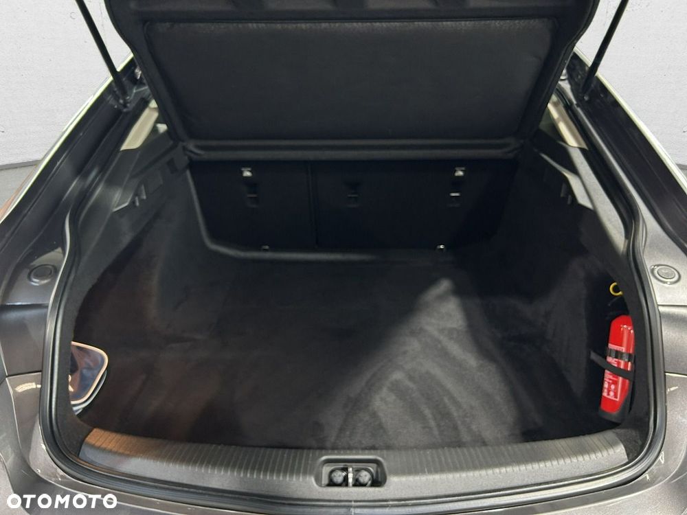 Opel Insignia - 25