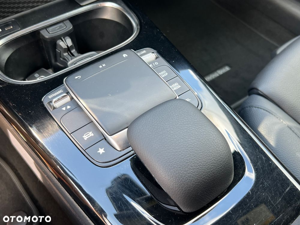 Mercedes-Benz CLA 250 7G-DCT - 21
