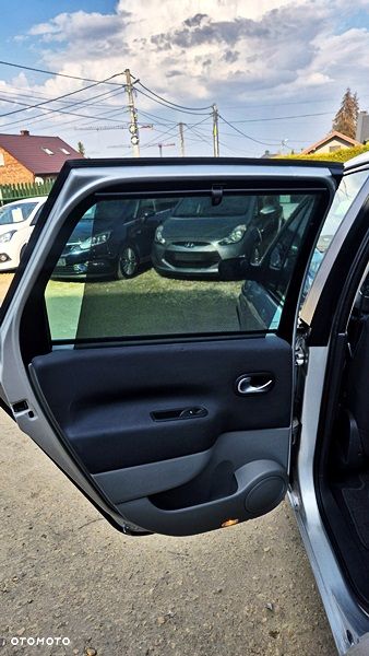 Renault Grand Scenic 2.0 16V Privilege - 32