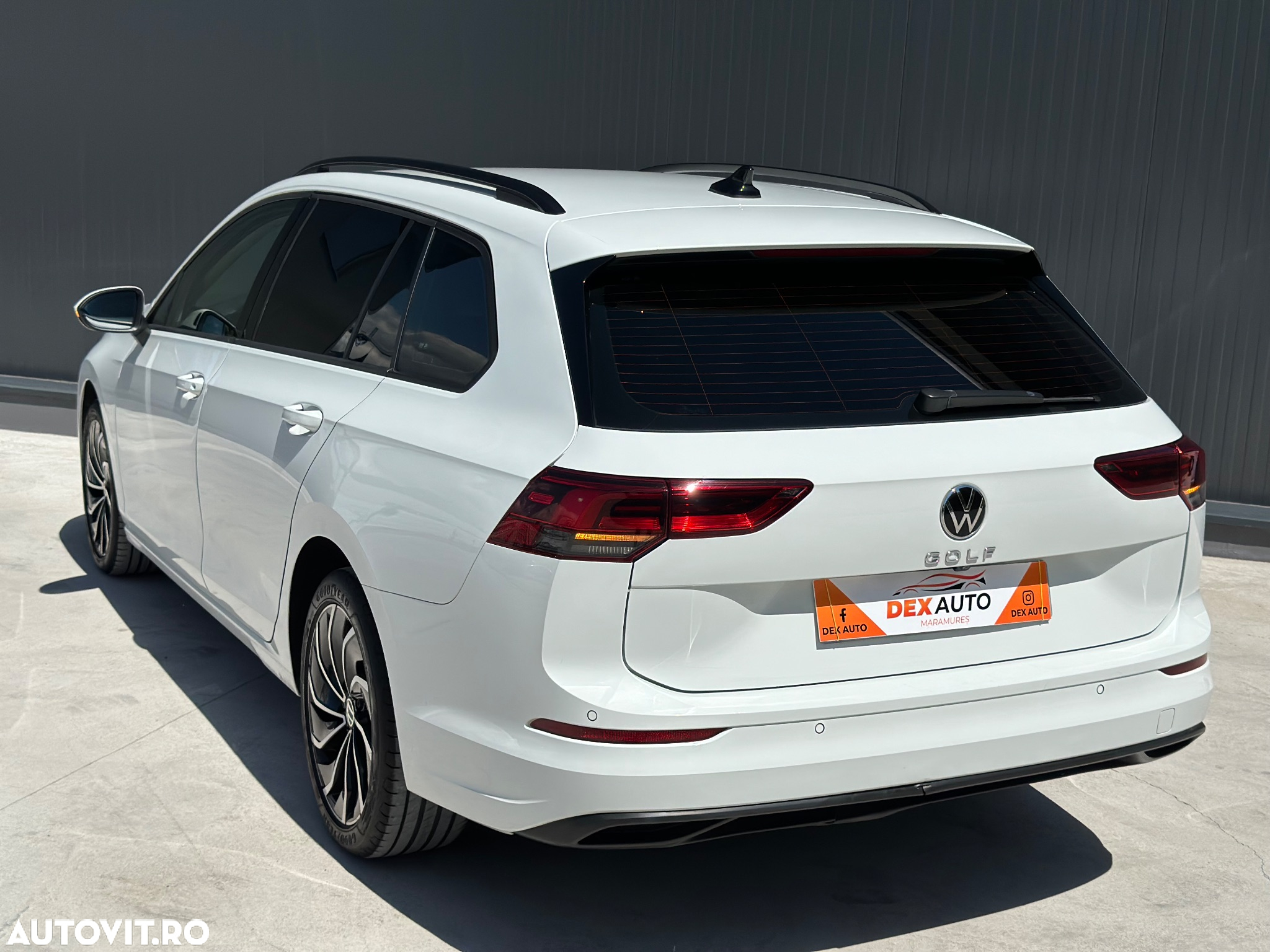 Volkswagen Golf Variant 2.0 TDI 116CP DSG Life - 4