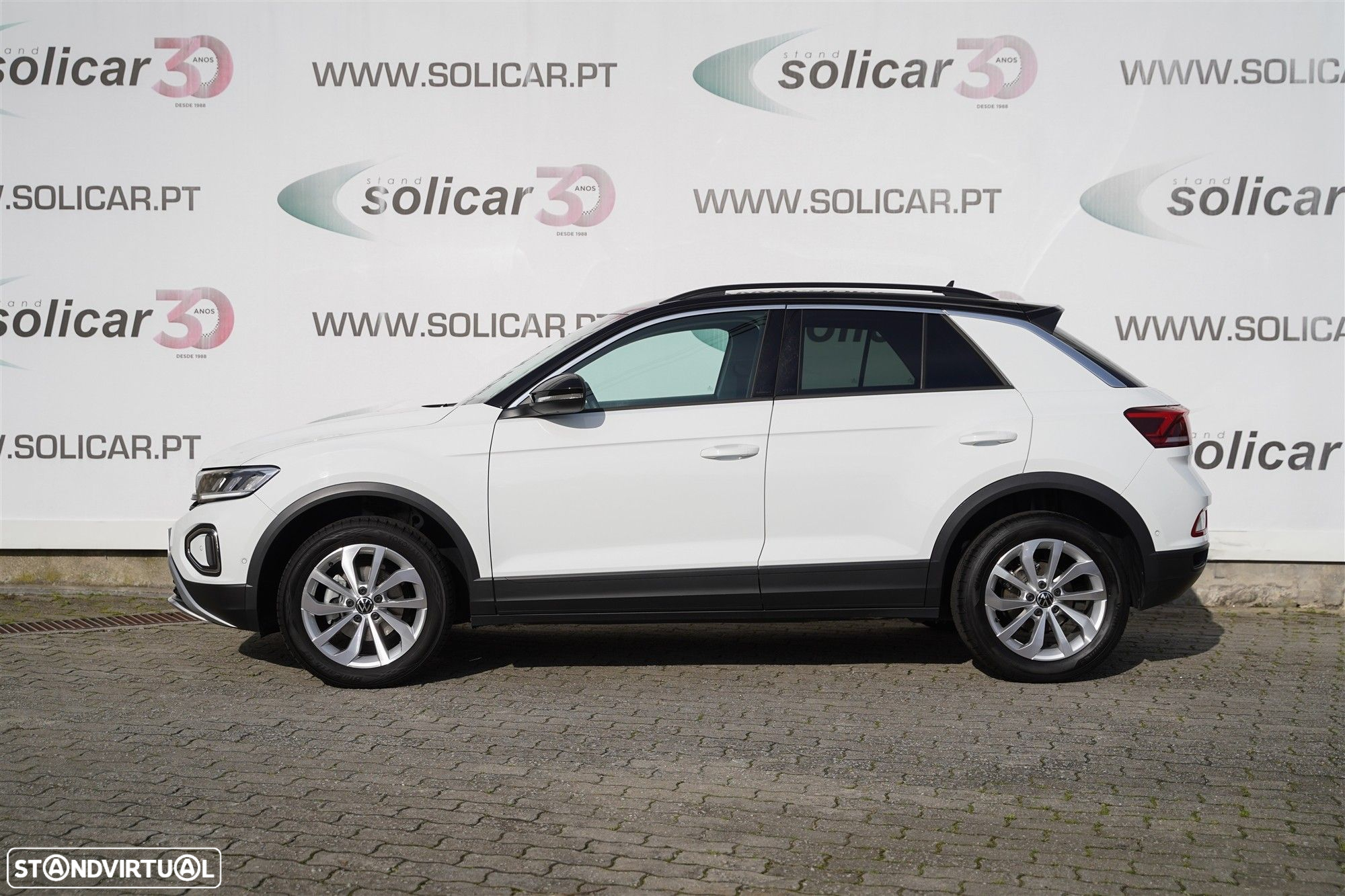 VW T-Roc 1.5 TSI Urban DSG - 11