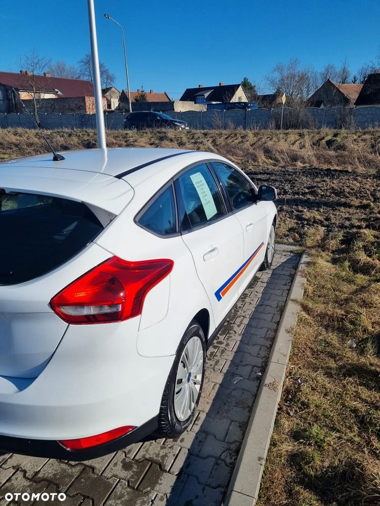 Ford Focus 1.5 TDCi Trend - 9