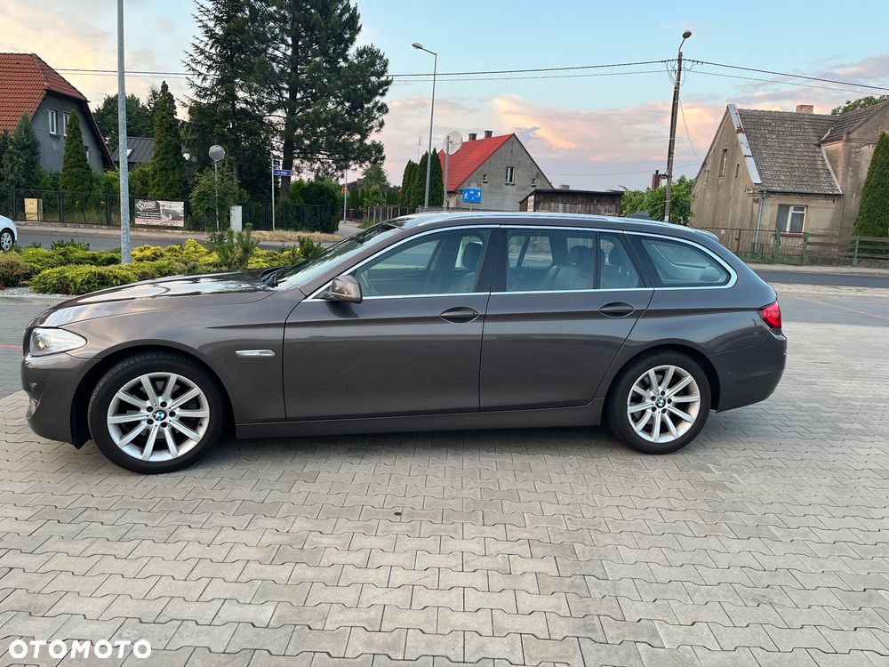 BMW Seria 5 520d Luxury Line - 2