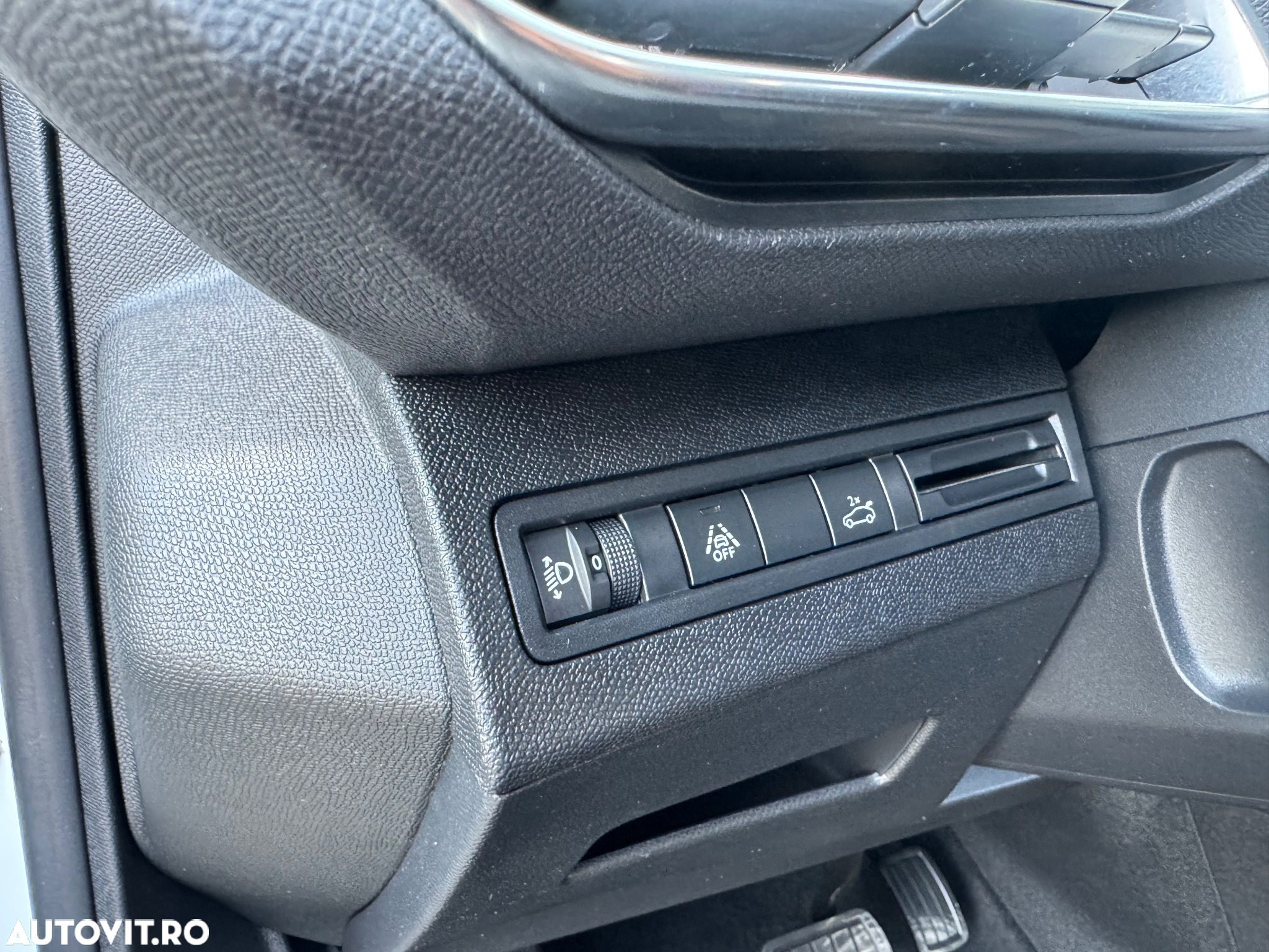 Peugeot 3008 PureTech 130 Stop & Start GPF EAT8 Active Pack - 25