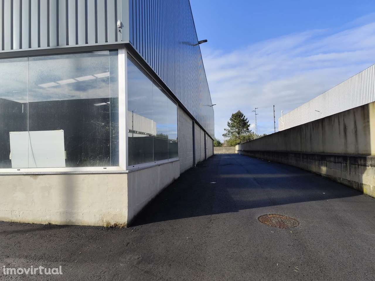 Pavilhão novo na Z.I. da Palhaça, Aveiro - Grande imagem: 3/20