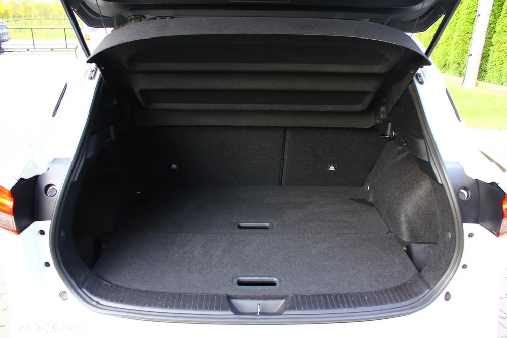 Nissan Qashqai 1.3 DIG-T N-Connecta EU6d - 34