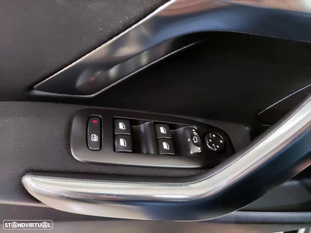 Peugeot 2008 PureTech 110 Stop&Start EAT6 Allure - 22