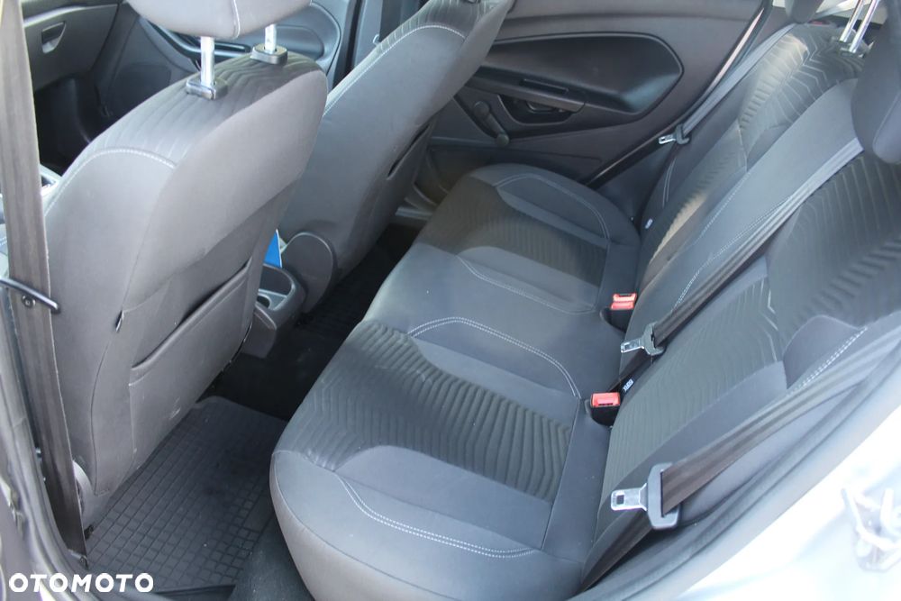 Ford Fiesta 1.0 EcoBoost Titanium - 17