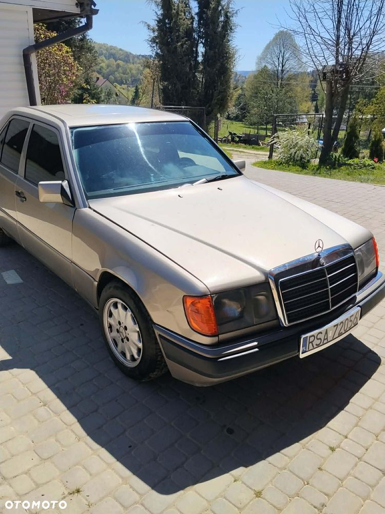 Mercedes-Benz W124 (1984-1993) - 1