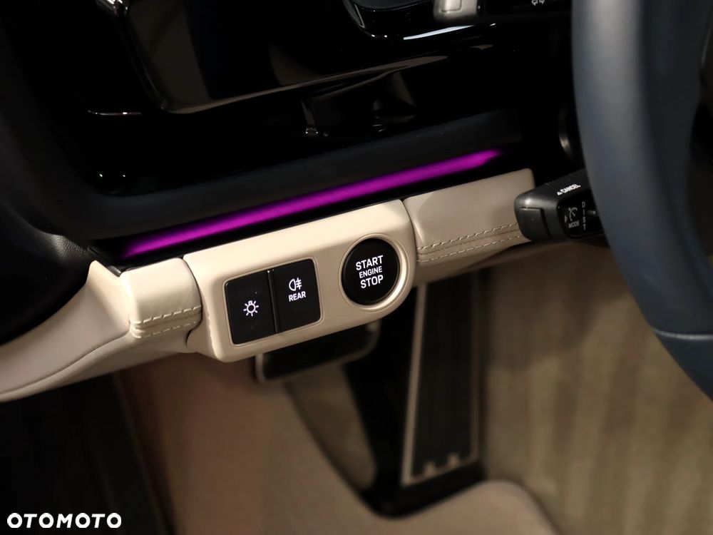 Porsche Panamera 4S E-Hybrid PHEV - 25