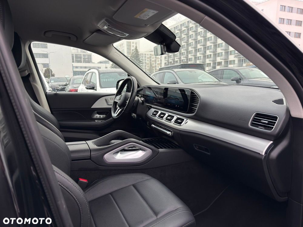 Mercedes-Benz GLE - 23