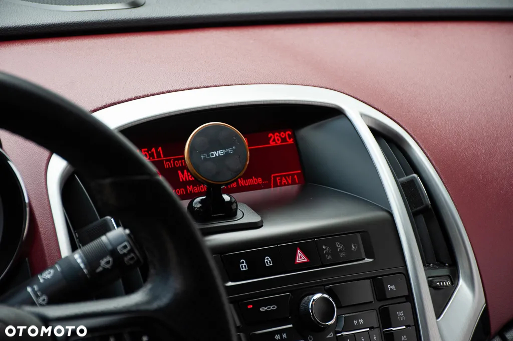 Opel Astra IV GTC 1.6 T Sport - 31