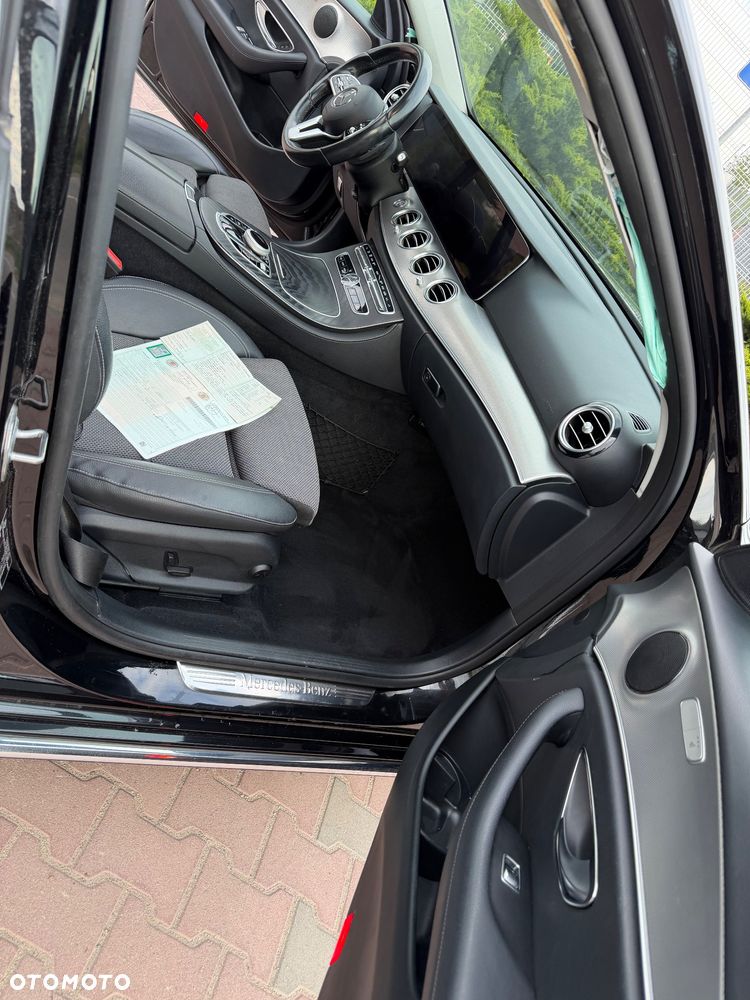 Mercedes-Benz Klasa E 220 d 4Matic 9G-TRONIC Avantgarde - 31