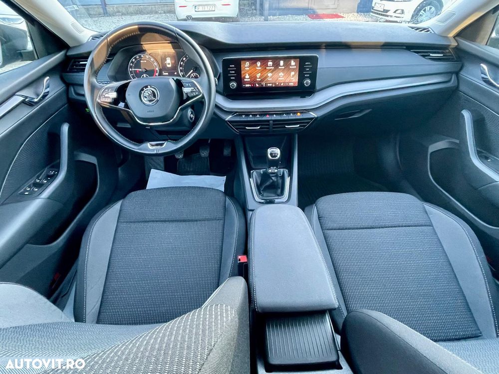 Skoda Octavia 2.0 TDI AMBITION - 7