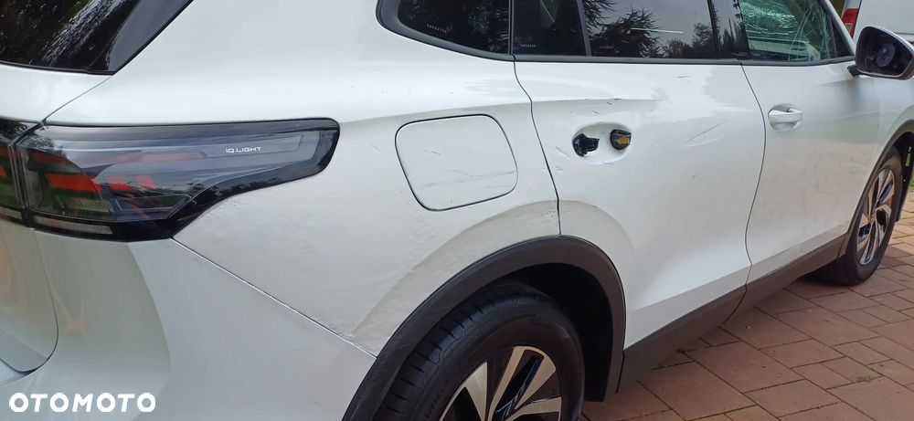Volkswagen Tiguan 2.0 TDI SCR DSG Elegance - 8