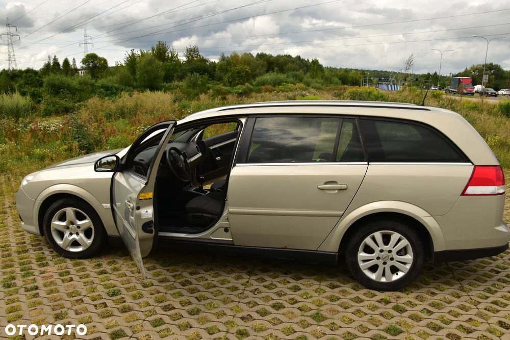 Opel Vectra 1.9 CDTI Cosmo - 6