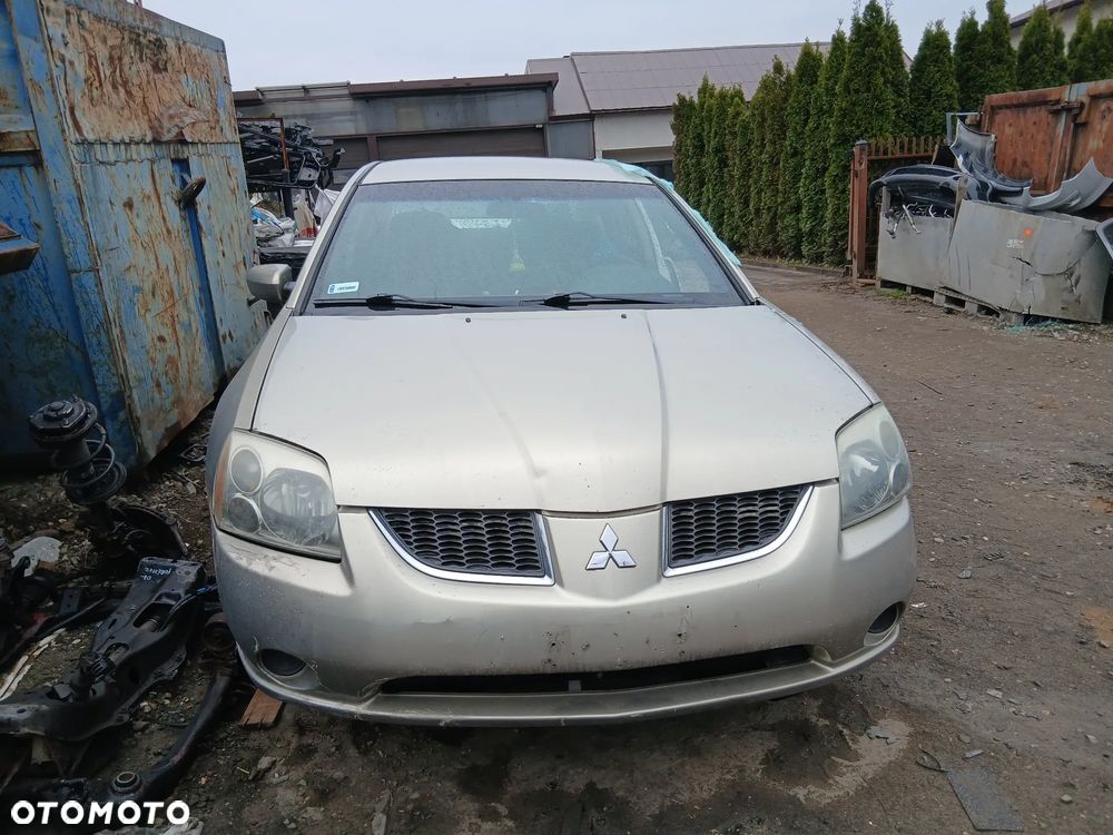 Mitsubishi Galant 04-  Maska przód przednia USA S13 - 2