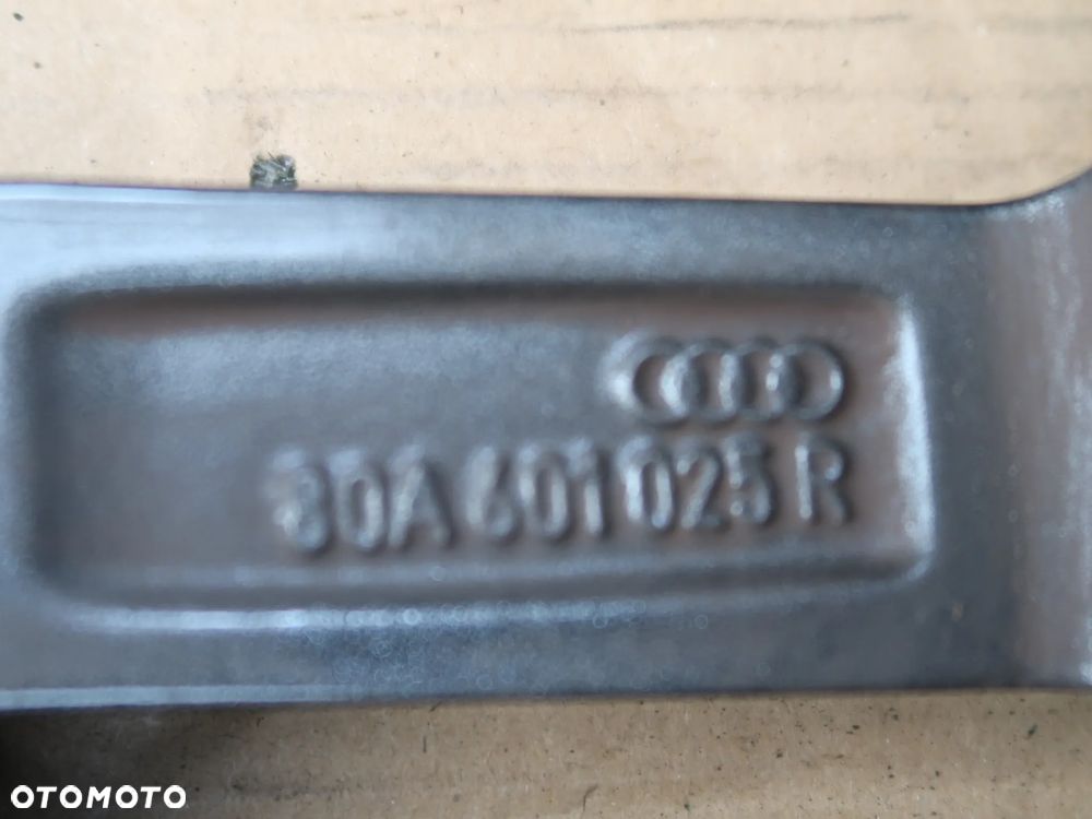 Z7 Felga Audi Q5 80a601025R 8x19et39 - 5