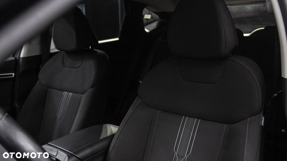 Hyundai Tucson 1.6 T-GDi HEV Executive 4WD - 11