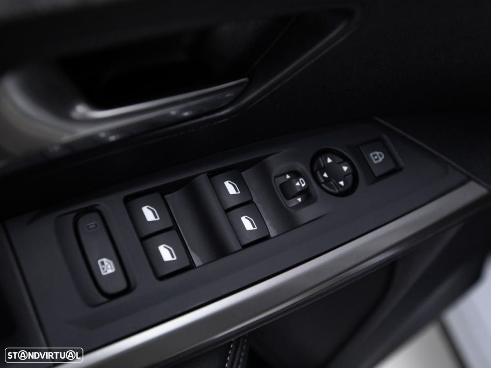 Peugeot 3008 1.2 Hybrid Allure e-DCS6 - 13