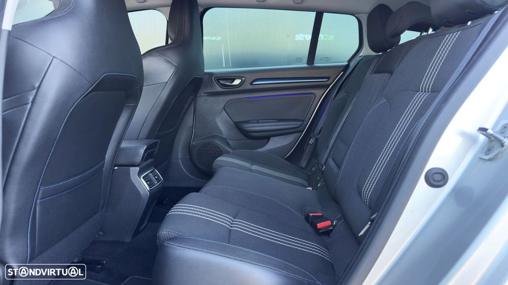 Renault Mégane Sport Tourer 1.5 dCi GT Line SS - 32