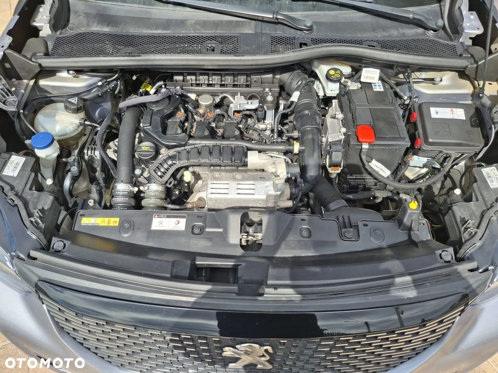 Peugeot 2008 1.2 PureTech Allure Pack S&S - 23