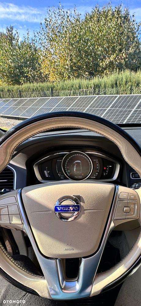 Volvo Xc 60 2017 photo 4