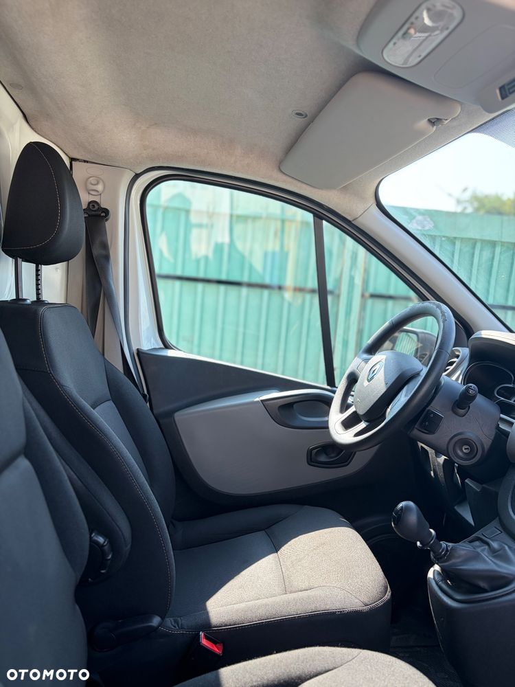 Renault Trafic - 9