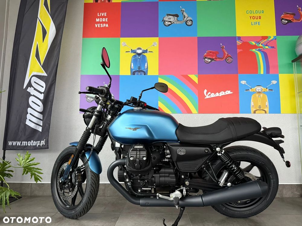 Moto Guzzi V7 - 4