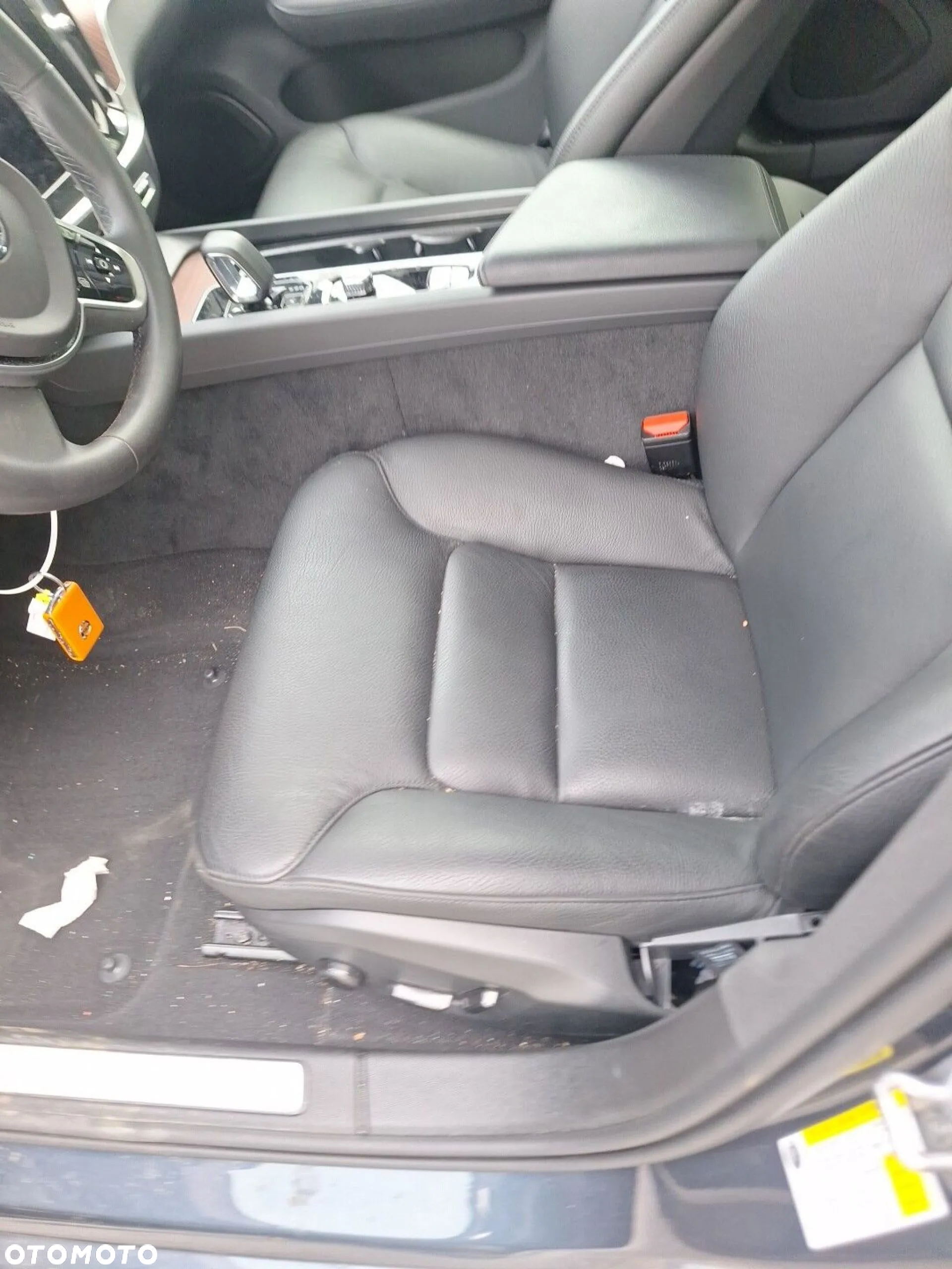 Volvo S60 B5 B AWD Plus Dark - 21