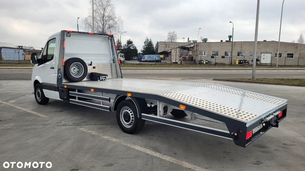 Mercedes-Benz Sprinter - 3