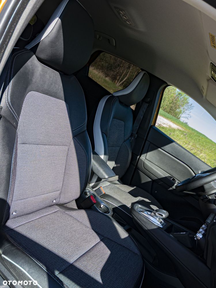 Renault Captur 1.6 E-TECH Plug-In Intens - 19