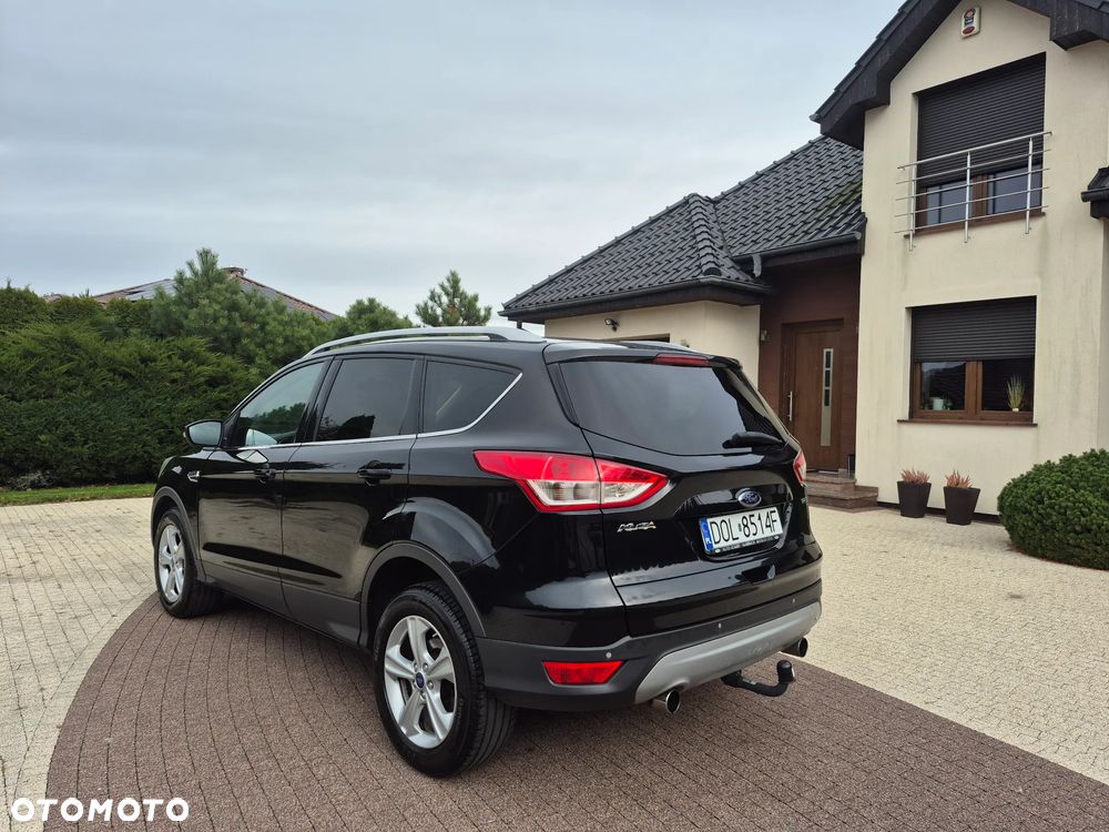 Ford Kuga 1.6 EcoBoost 2x4 Titanium - 5
