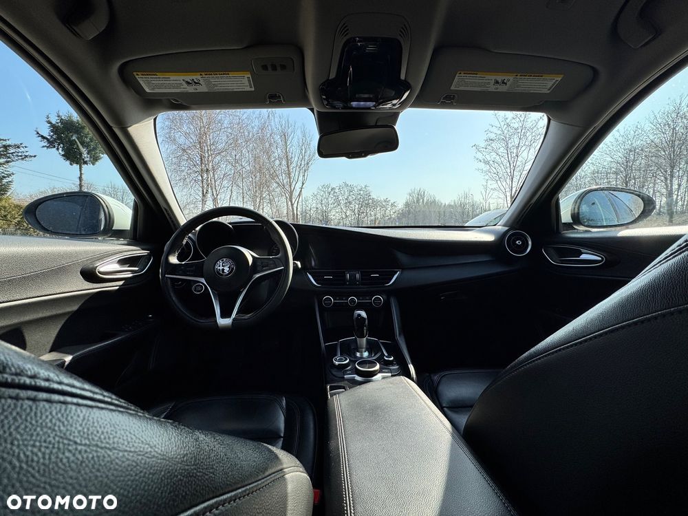 Alfa Romeo Giulia 2.0 Turbo TI Q4 - 6