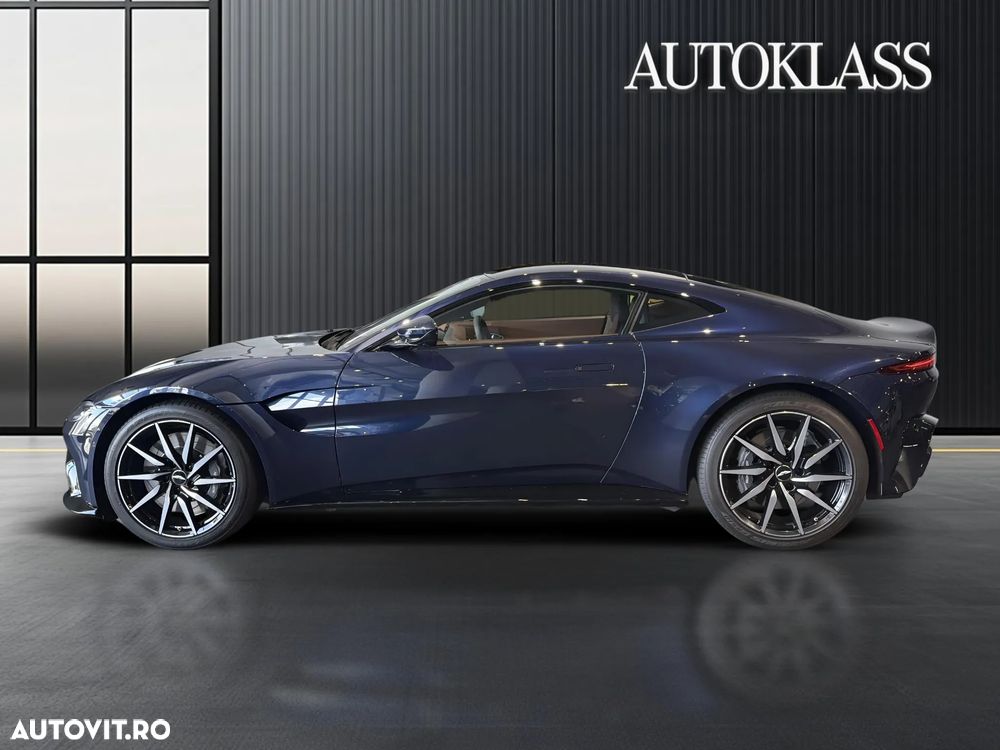 Aston Martin V8 Vantage Standard - 3