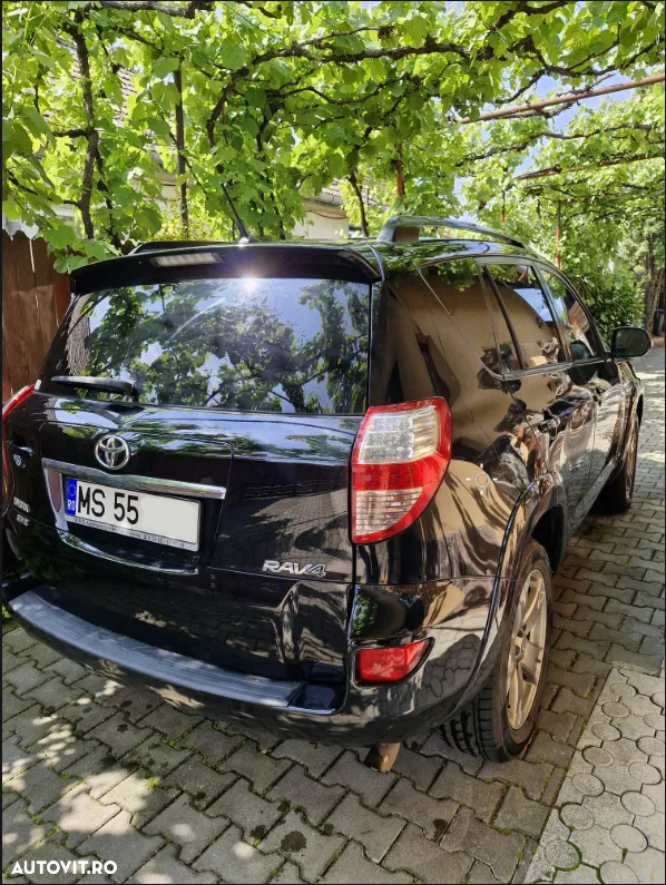 Toyota RAV4 2.2 D-CAT 4x4 Executive - 2