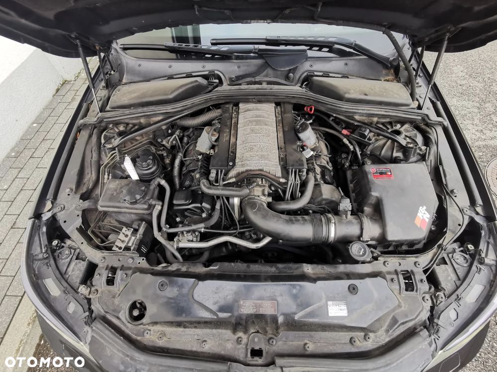 BMW Seria 5 545i - 8