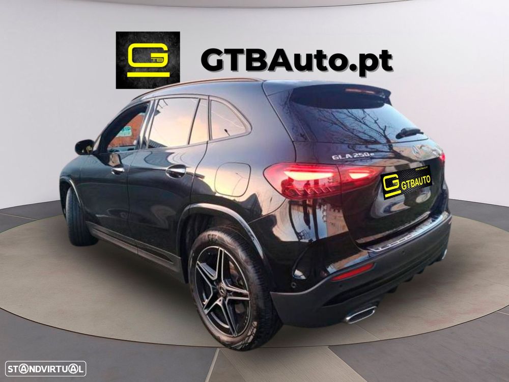 Mercedes-Benz GLA 250 - 11