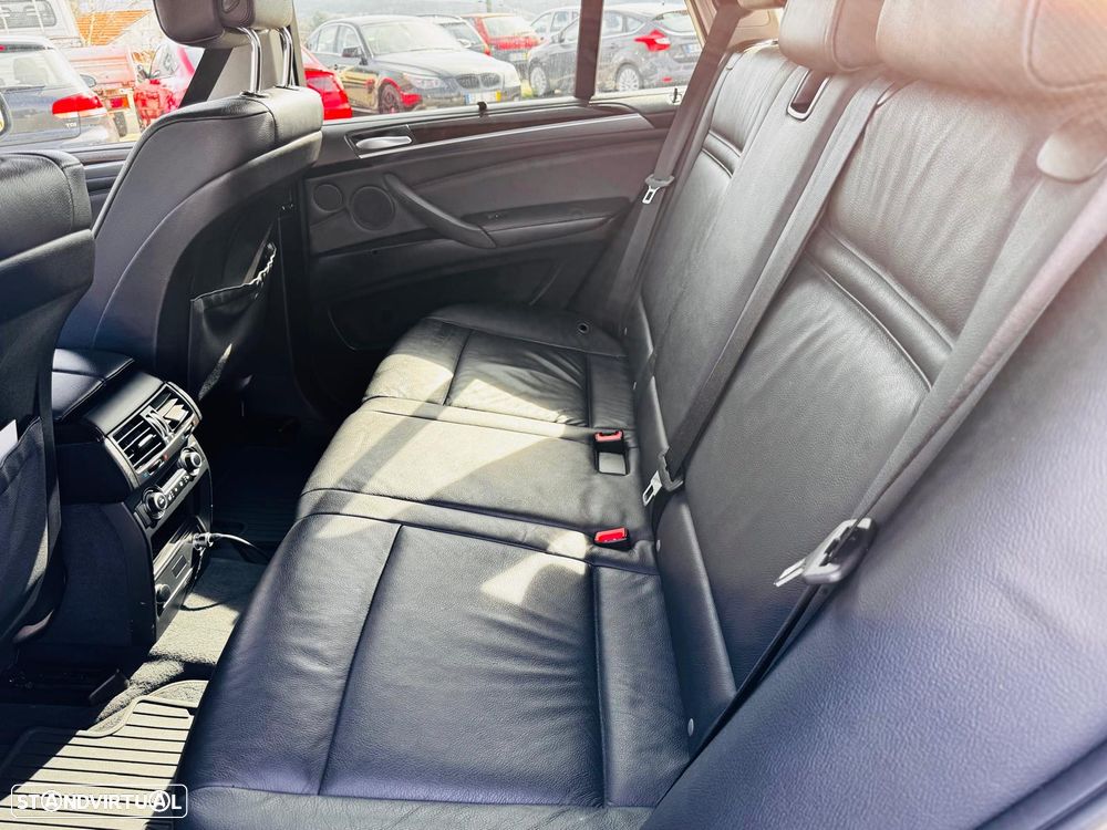 BMW X5 xDrive35d - 15